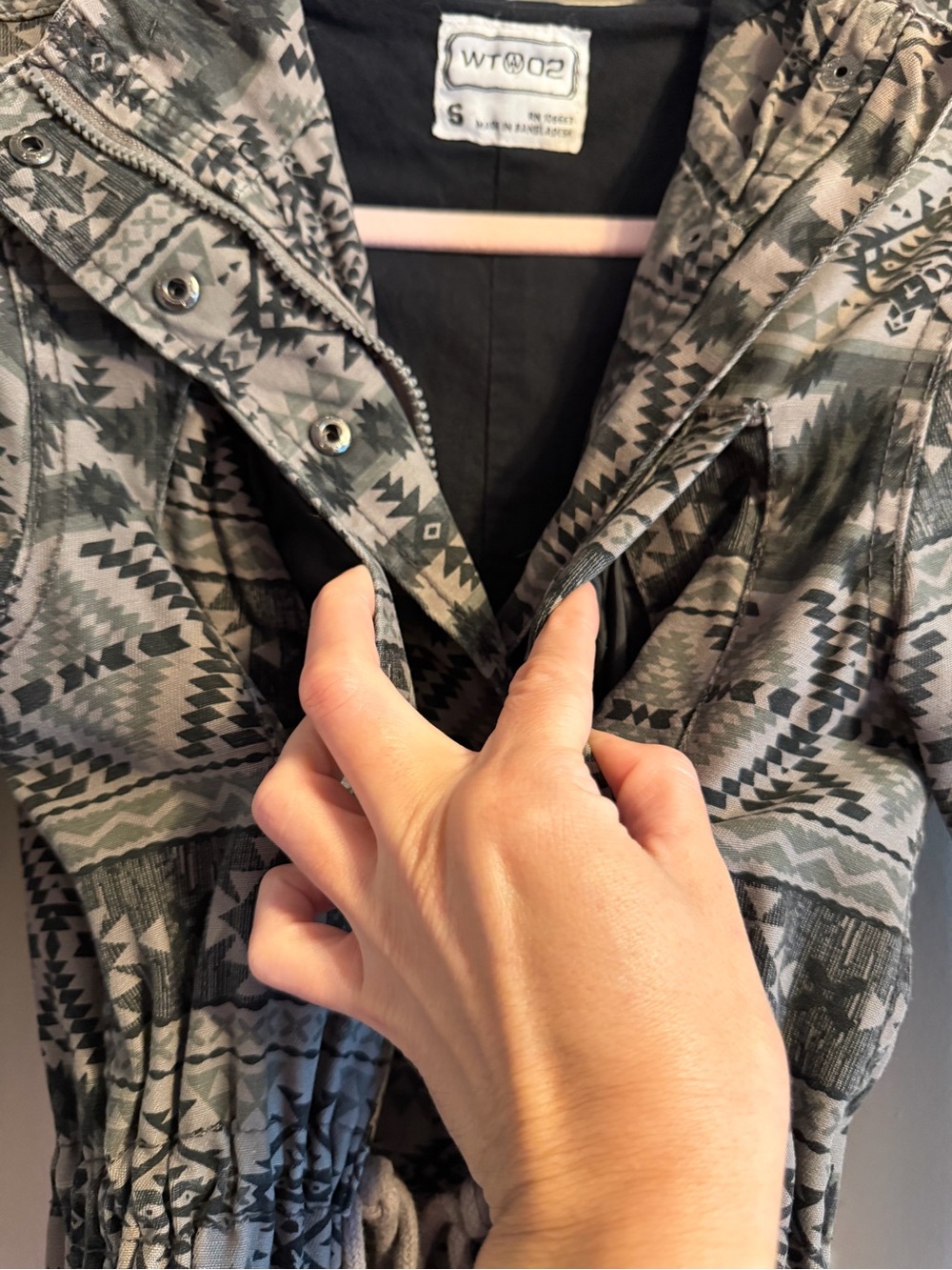 Geometric Print Hooded Drawstring Jacket - Picture 3 of 10